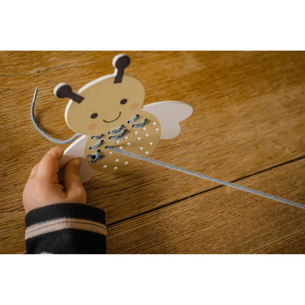Honey Bee Stitching Kit
