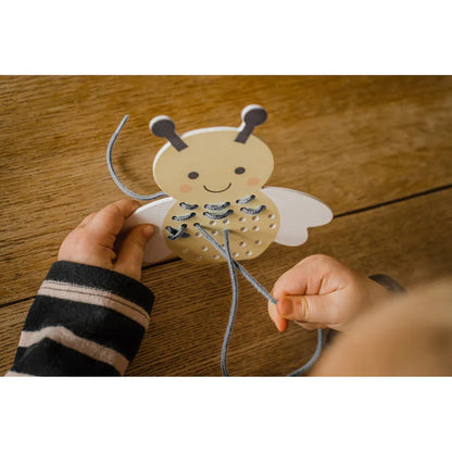 Honey Bee Stitching Kit